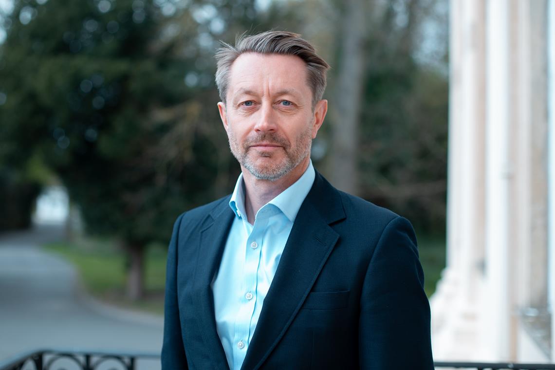 Stephen Oxley