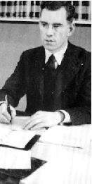 1945 エドガー・ロワーがクロダの初代テクニカル・ディレクターに就任