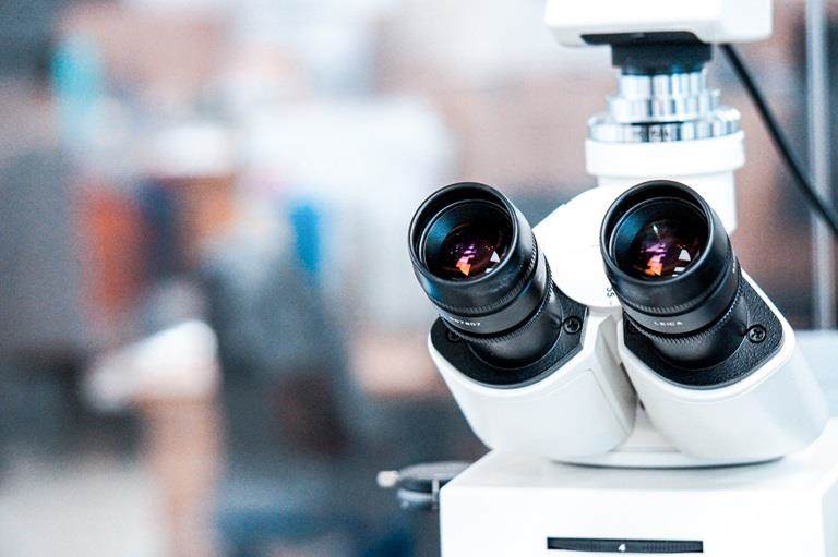 Microscope